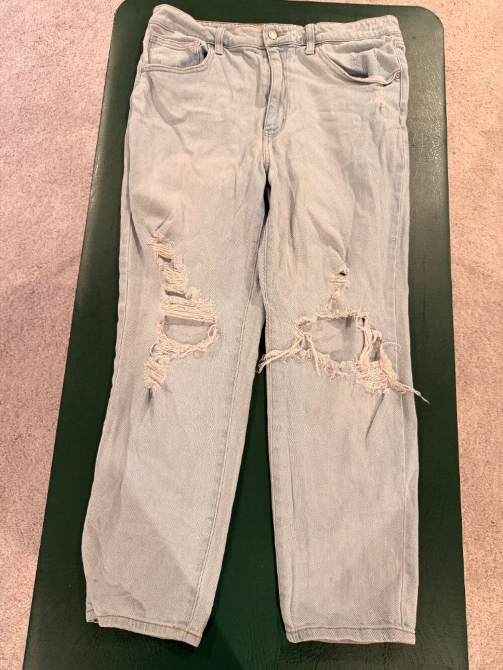 No Boundaries women 17 Light Wash Distressed Straight Leg Jeans Y2K Denim